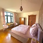 Luxus-ferienwohnung In Der Sternkopf-engel-villa Oederan