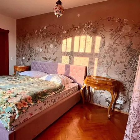 Design-apartment In Der Sternkopf-engel-villa *