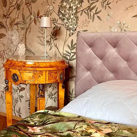 Luxus-ferienwohnung In Der Sternkopf-engel-villa Oederan