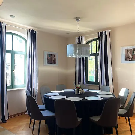 Design-apartment In Der Sternkopf-engel-villa * Oederan
